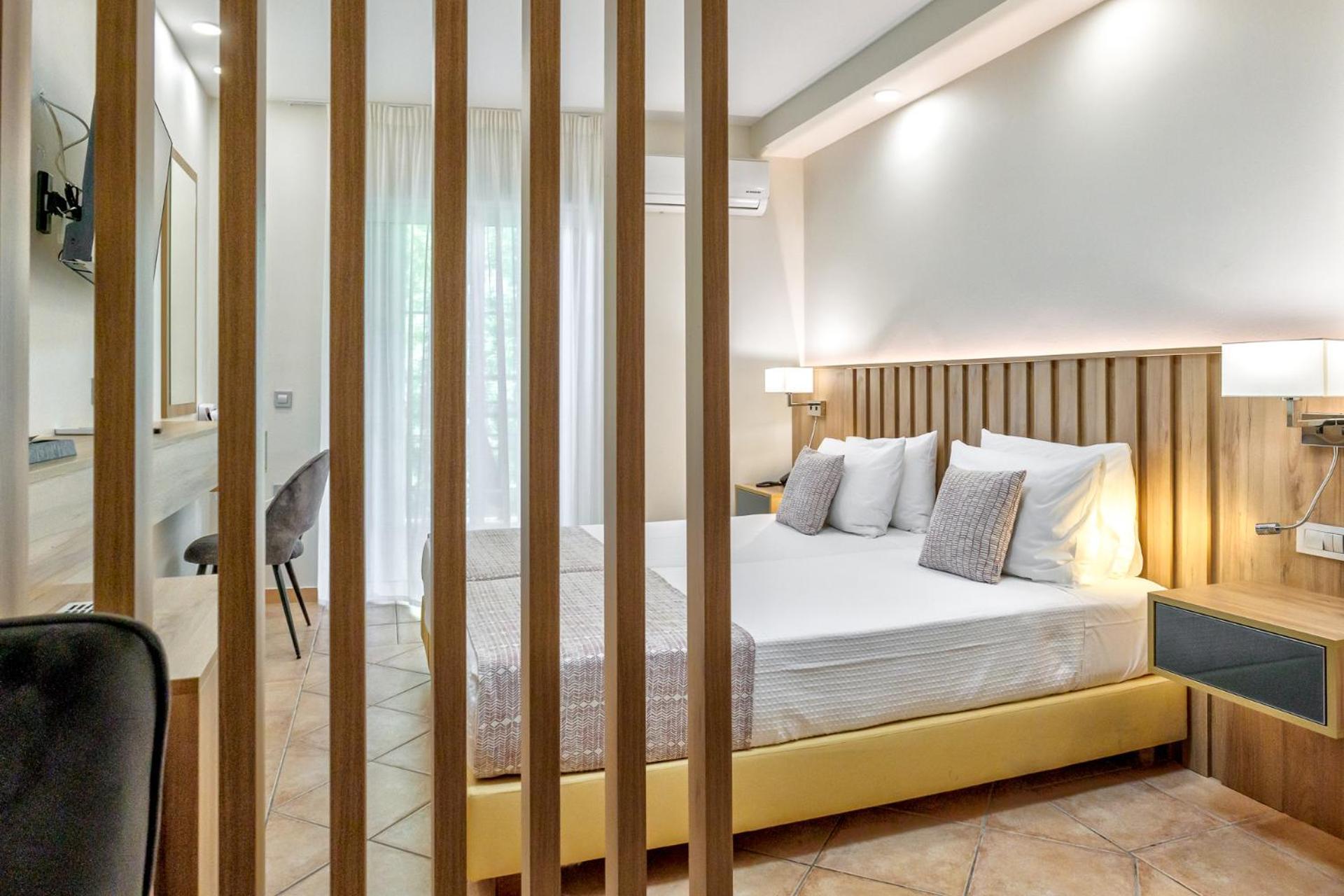Hotel White Olive Premium 4*