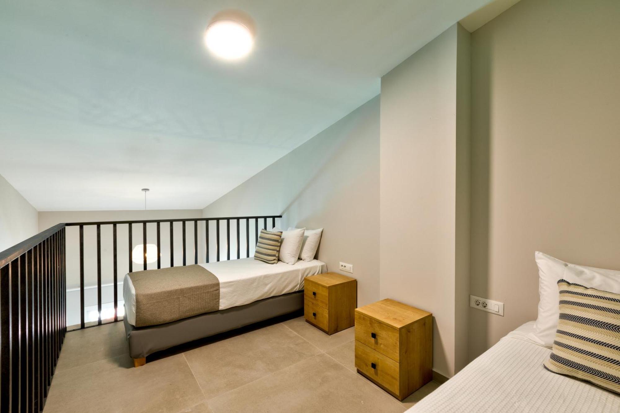 Отель White Olive Premium 4*